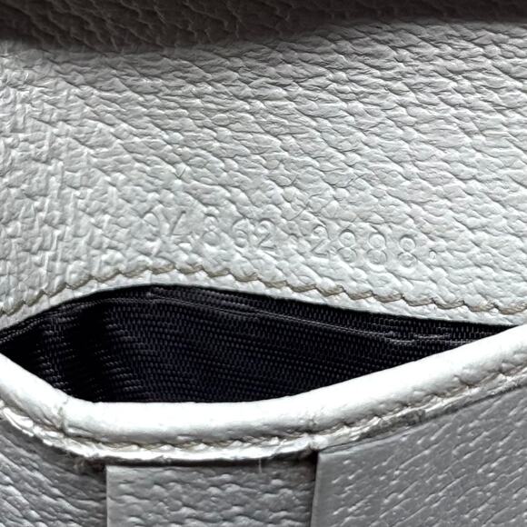 Gucci Monogram Bifold Wallet - Picture 7 of 9